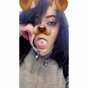 Meet your Posher, Daniela