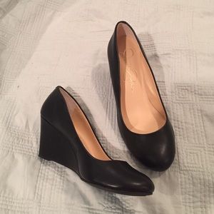 Like new black Jessica Simpson wedges