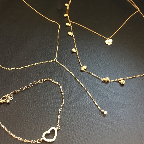 ❗️SALE ❗️3 Piece Necklace , Bracelet Included 💎💎