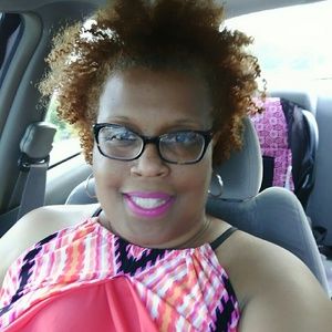 Meet your Posher, Lorna