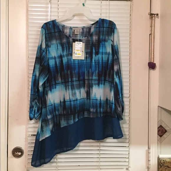 ON HOLD.Kate&Henry shirt w/tuft sleeves,angled bot