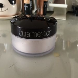 Laura Mercier Translucent Powder