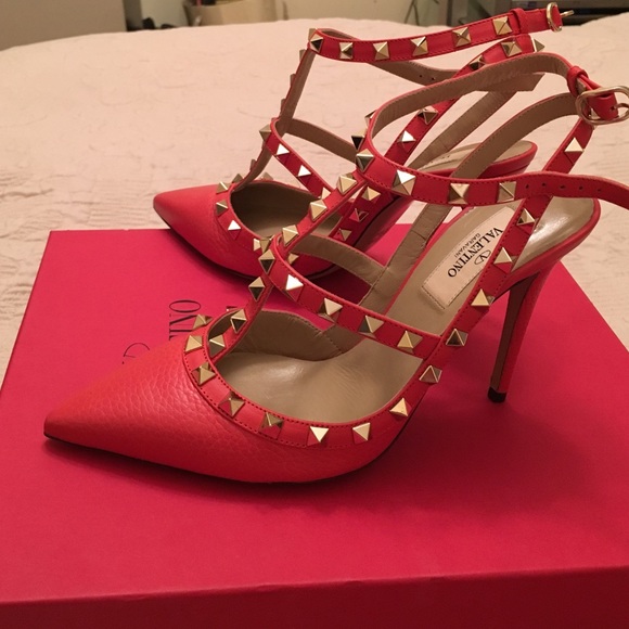 Valentino Rockstud Rolling Ankle Strap pumps - Picture 2 of 4