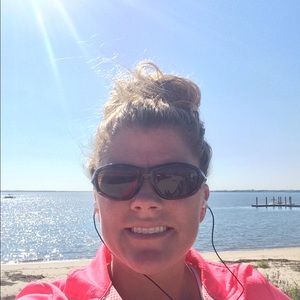 Meet your Posher, Melisa