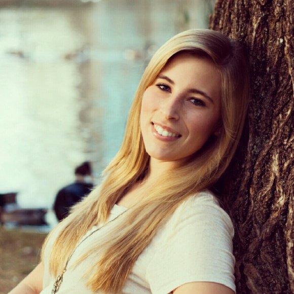 Meet your Posher, Celeste