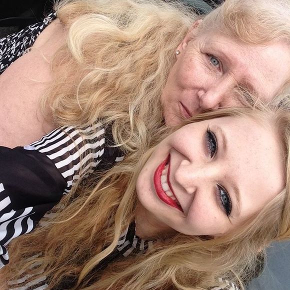 Meet your Posher, Ali