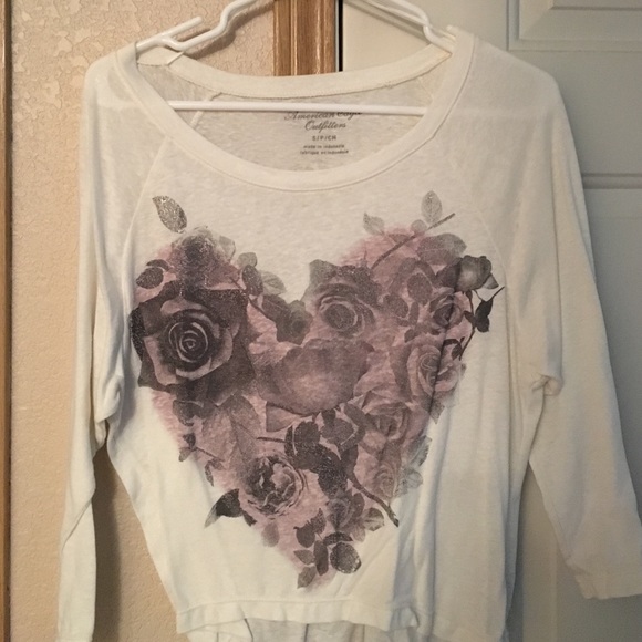 American Eagle long sleeve tshirt