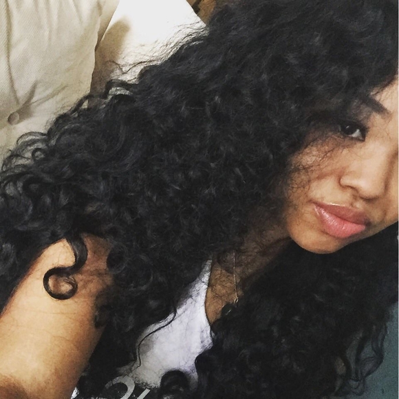 Meet your Posher, Iesha