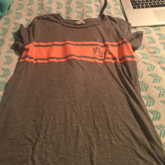 Gray and orange tshirt