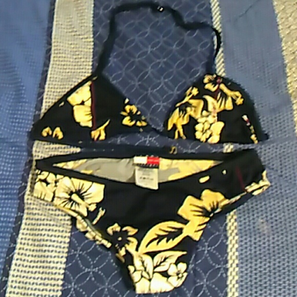 Swimming suit
