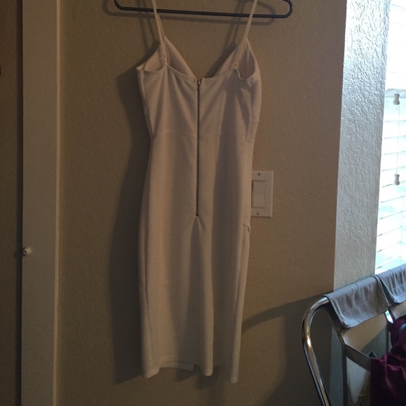 White body con dress - Picture 2 of 3