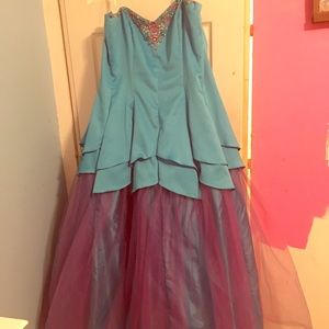 Blue prom dress