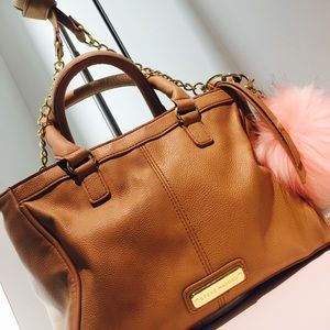 Steve Madden mini messenger