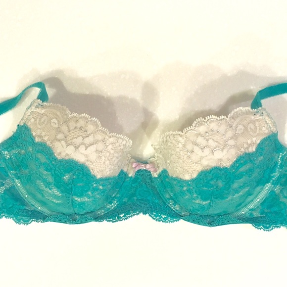 Victoria's Secret Dream Angels lace demi bra 32D