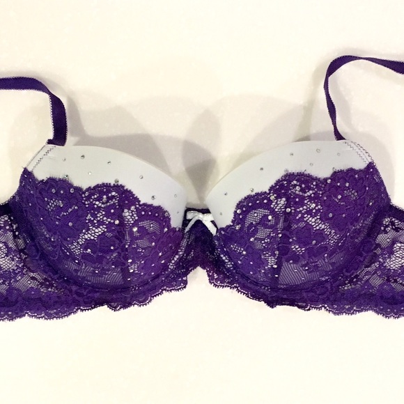 Victoria's Secret Dream Angels lace demi bra 32D