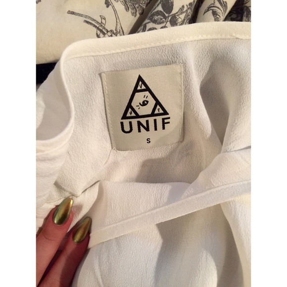 •SOLD• White UNIF faint dress - Picture 3 of 3