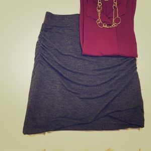 BANANA REPUBLIC comfy pencil skirt