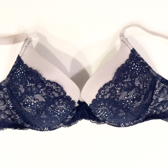 Victoria's Secret Dream Angels lace demi bra 32D