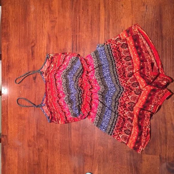 A patterned romper - Picture 2 of 2