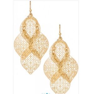 •Last item✨Chandelier Drop Earrings