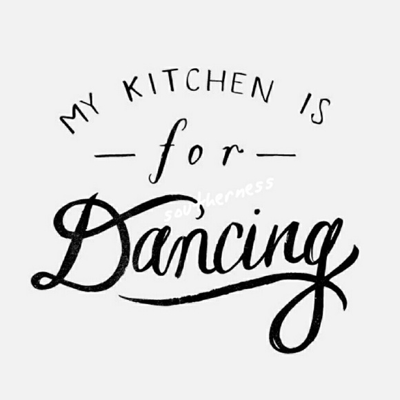 Southern White Tea Towels - Picture 4 of 4