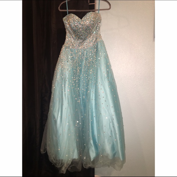 BEAUTIFUL NEW BEADED DRESS✨✨