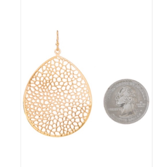 ✨Teardrop Cutout Earrings - Picture 2 of 3