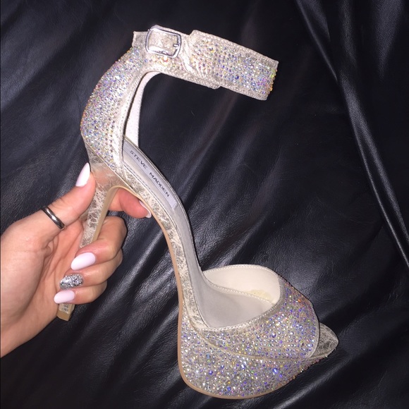 Gold Steve Madden Platform Heels - Picture 4 of 4