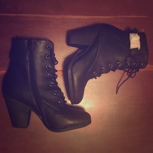 NWT Black Bootie SZ 6.5