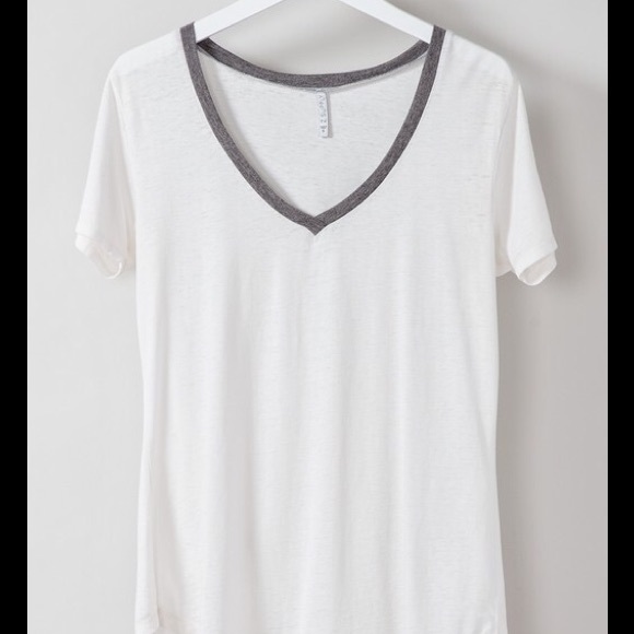 Ringer V Soft White - Picture 3 of 3