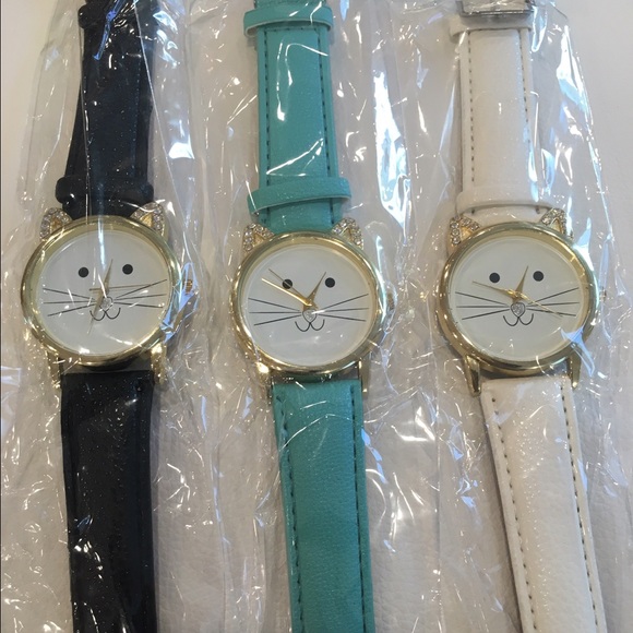 🎄JUST ONE LEFT!🎄Platinum Plated Cat Face Watch - Picture 2 of 2