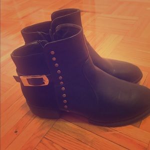 Ankle boots