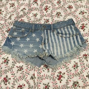 Cute shorts!! American Flag style