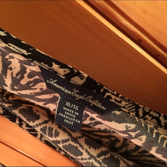 American Eagle flowy  Racerback tank - Picture 2 of 4