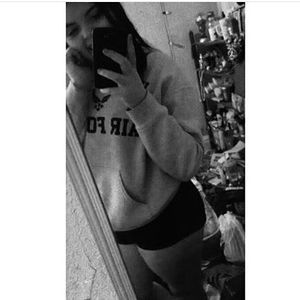 Meet your Posher, Caitlyn