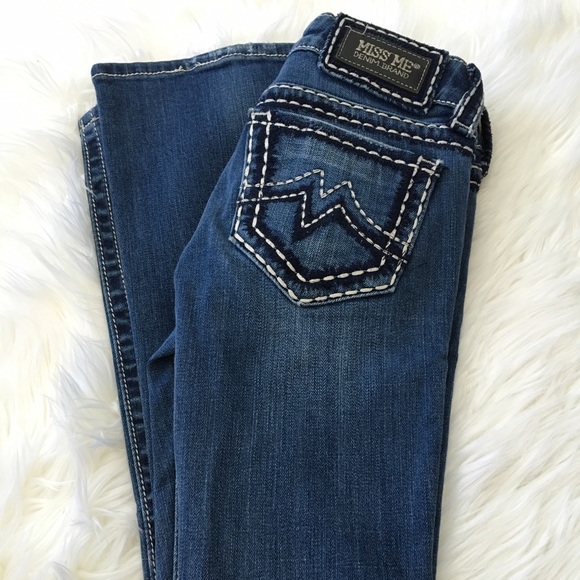 Boot cut thick stitched Miss Me jeans👖