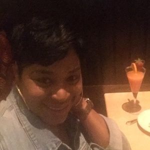 Meet your Posher, Nikki