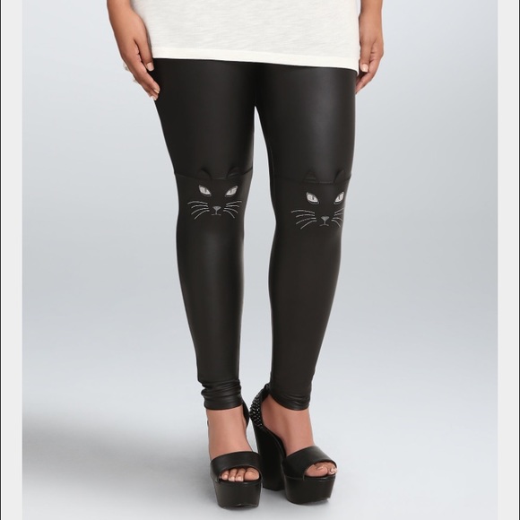 torrid Pants - Torrid faux leather Cat leggings size 1. 1X