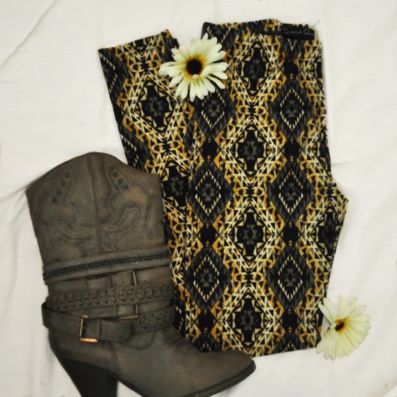 Patterned Leggings (#4)
