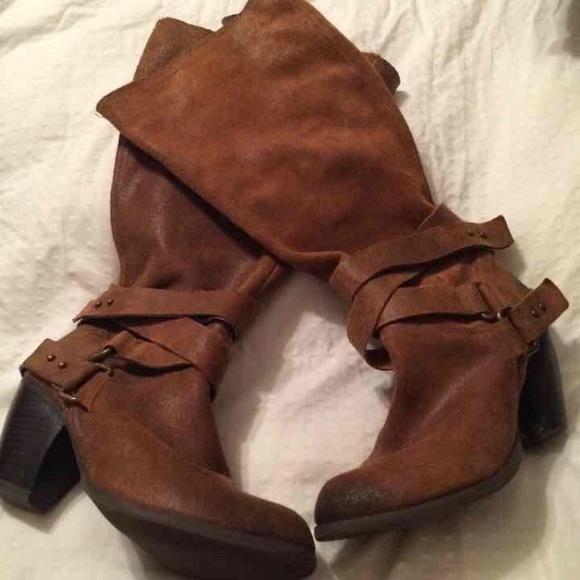 Fergie boots
