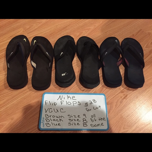 Nike Flip Flop Lot
