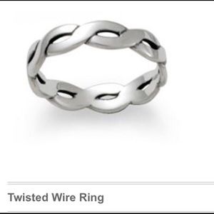JA Twisted Wire Ring