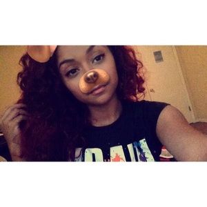 Meet your Posher, Alondra