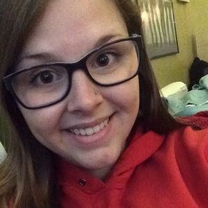 Meet your Posher, Lydia