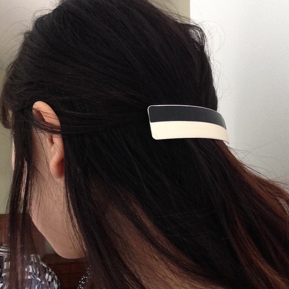 Set of 2 H&M hair clips - Picture 2 of 4