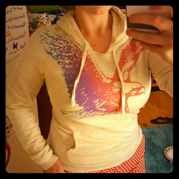 American Eagle light sweatshirt