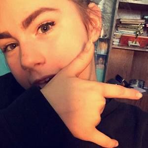 Meet your Posher, Elora