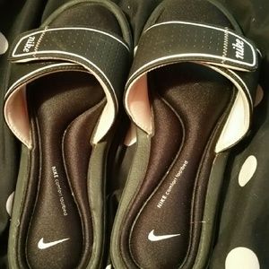 Nike Sliders womens