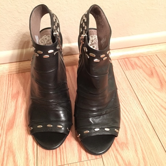 Vince Camuto Open toed Booties