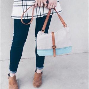 American Eagle Straight Leg Jeans